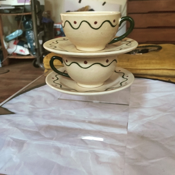 Mid Century Modern Cream and Green Ceramic Teacup Set - Picture 5 of 6